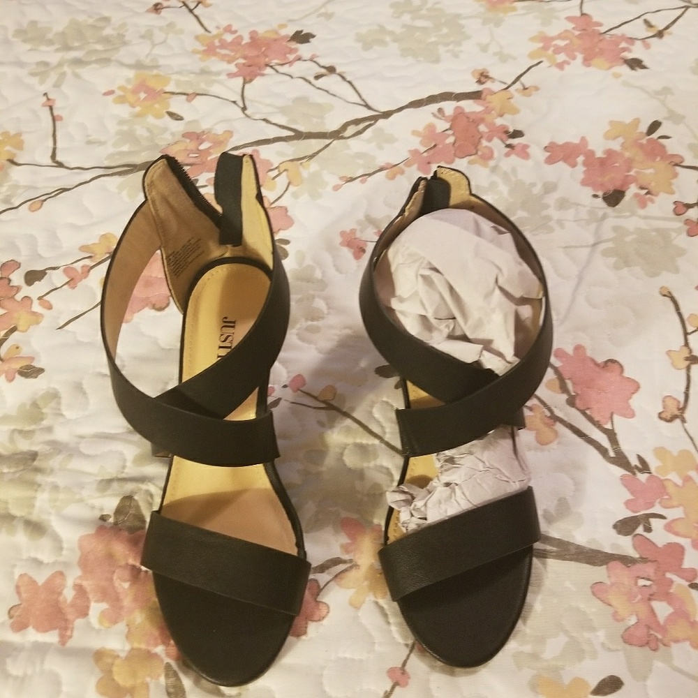 New Witgout Tags Wedge shoe